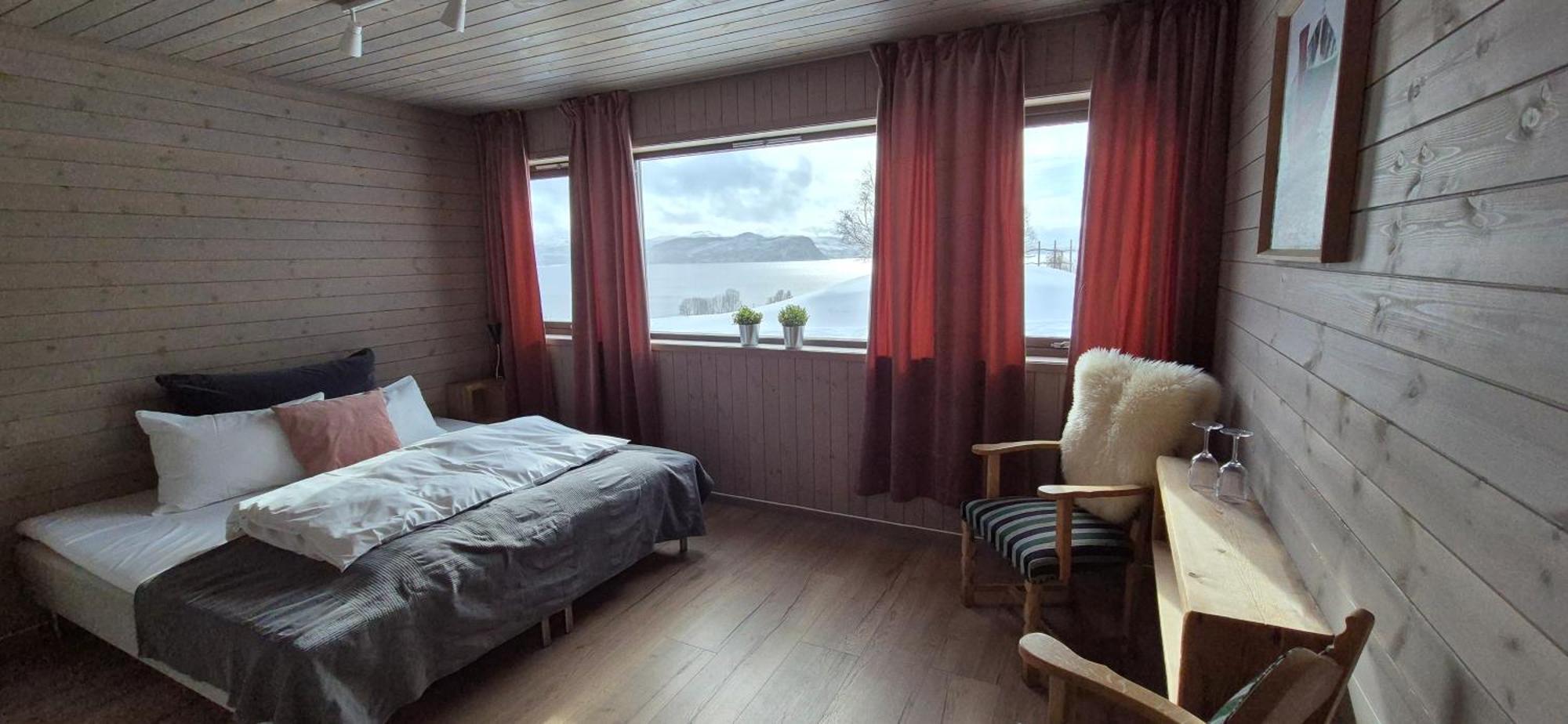Yggdrasil Farmhotel Retreat, Spa & Yoga Straumsbukta Pokój zdjęcie
