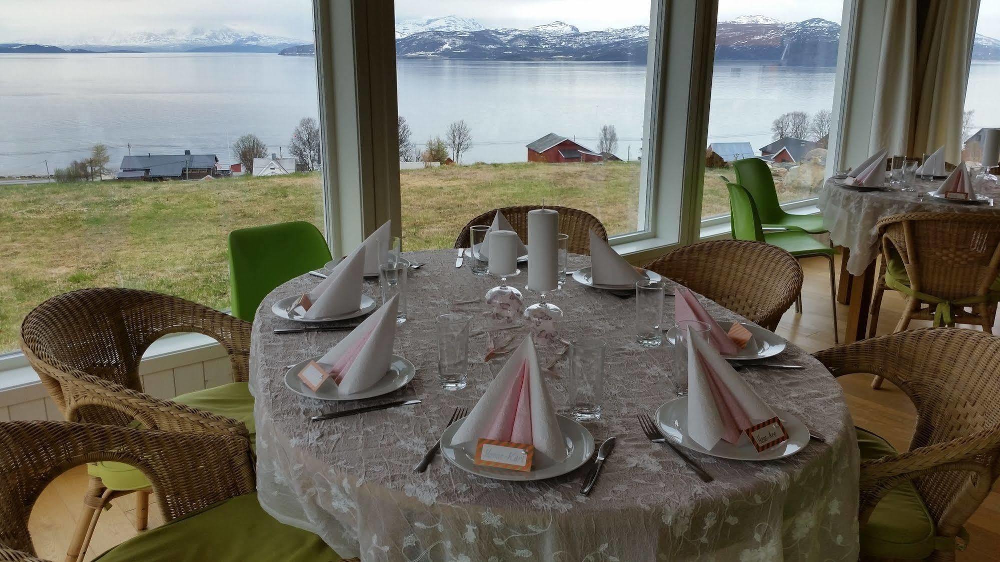 Yggdrasil Farmhotel Retreat, Spa & Yoga Straumsbukta Zewnętrze zdjęcie